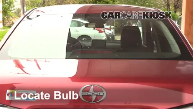 2016 Scion iA 1.5L 4 Cyl. Éclairage Feu de freinage central (remplacer l'ampoule)